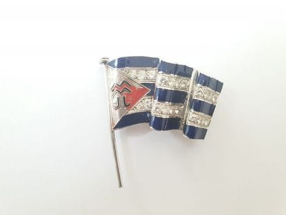 GUBELIN drapeau en or gris 750° email bleue...