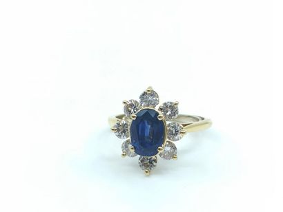BAGUE marguerite en or jaune 750° ornée d'un...