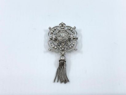 BROCHE en or gris 750° faisant pendentif...