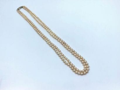 GUBELIN
COLLIER double rang de perles de...