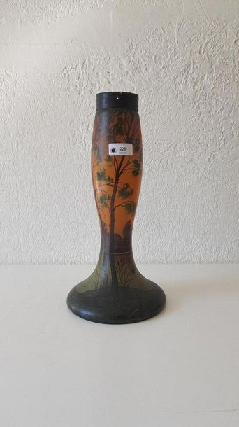 LEGRAS
Pied de lampe de forme balustre sur...