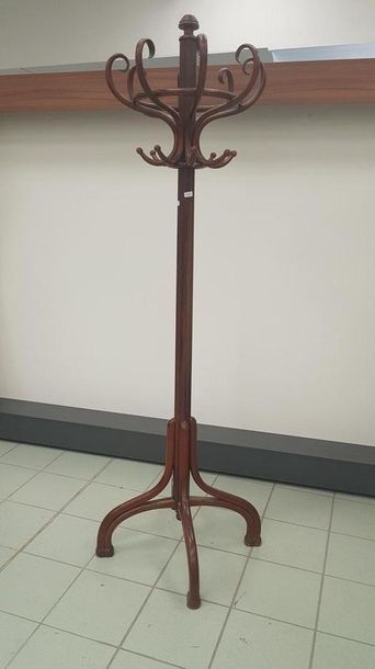 THONET 
Porte-manteau en bois de hêtre teinté...