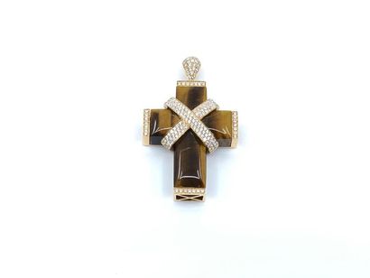 IMPORTANTE croix en cabochon d'œil de tigre...