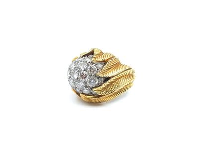 VCA bague en or deux tons à motifs végétal...