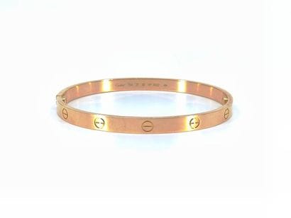 CARTIER 
Bracelet modèle LOVE en or jaune...