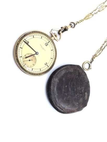 GEORG GOESER
Montre de de smoking en or jaune...