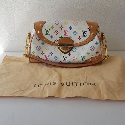Louis VUITTON
Beverly MM en toile Monogrammée...