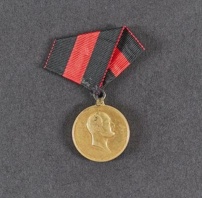 MÉDAILLE COMMÉMORATIVE DU CENTENAIRE DE LA...