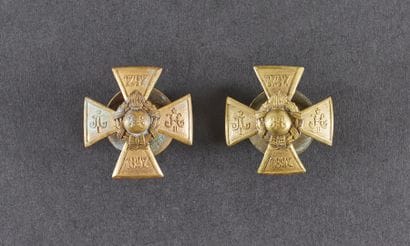 4e RÉGIMENT DE GRENADIERS DE NESVIZH.
Deux...