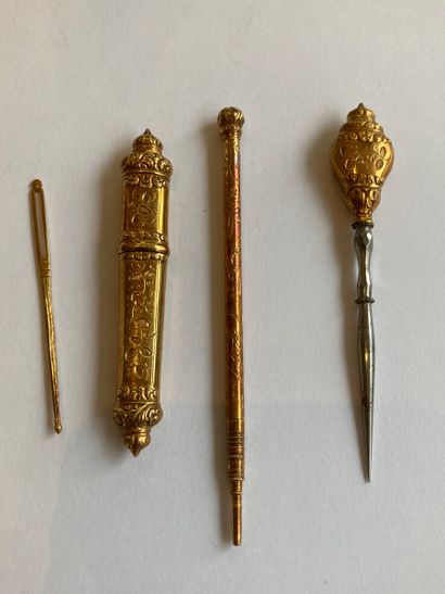 Silver lot comprising:

A kettledrum, a napkin...
