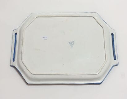 GIEN.

Octagonal tray with two handles on...