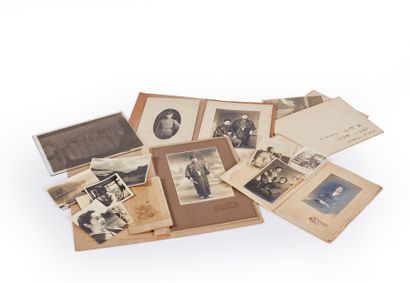 JAPAN - Mid 20th century.

Set of photographic...