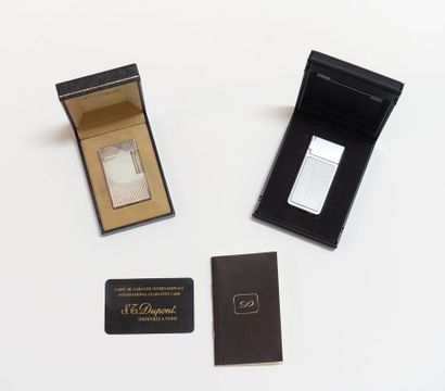 S.T. DUPONT Paris.

Lighter.

In its case,...
