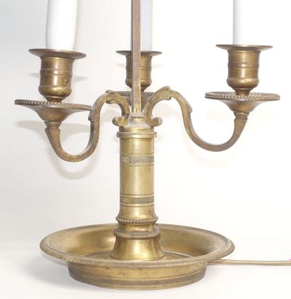 Lampe bouillotte, trois bras de lumière,...