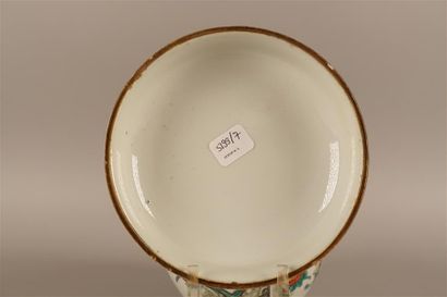 Covered porcelain pot with polychrome decoration...