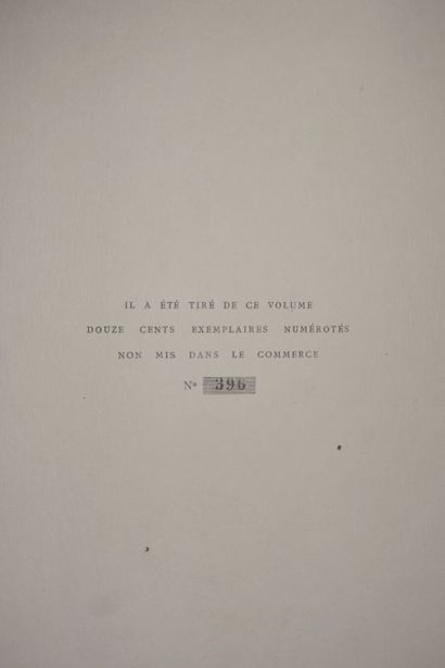 Unpublished letters from Madame de Sevigne.

N°...