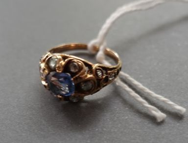 585 thousandths yellow gold ring set with...