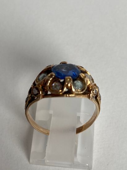 585 thousandths yellow gold ring set with...