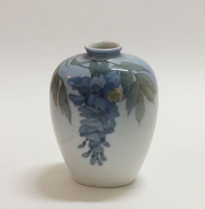 ROYAL COPENHAGEN. 

Porcelain globular vase...
