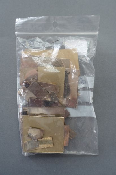 Scrap gold.

Weight: 108.2 grams.