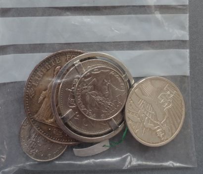 Silver lot:

- 1 piece of 10 francs from...