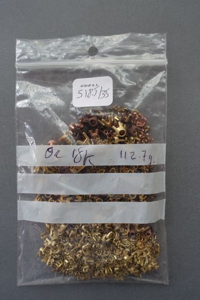 Scrap gold.

Weight: 112.7 grams.