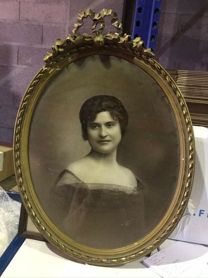 Two oval frames decorated with knots.

High....