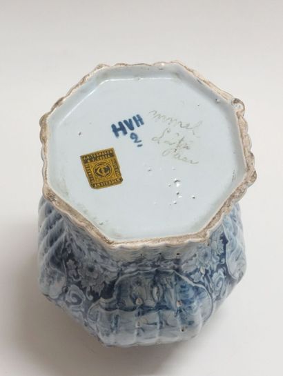 Lot de céramiques diverses, assiettes, soupière,...