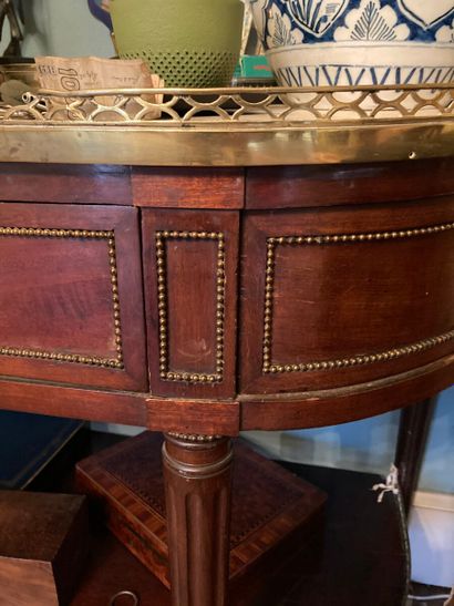 Grande console en acajou et placage d'acajou...