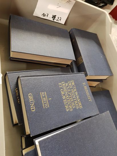 Fort lot de livres (manette) dont volumes...