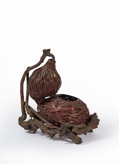 JAPAN - Early 20th century.

Basket in bamboo...