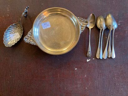 Reunion comprising a silver tastevin (weight:...