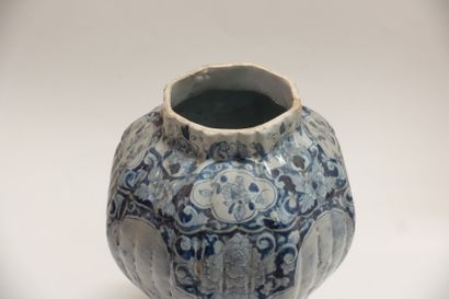 Lot de céramiques diverses, assiettes, soupière,...