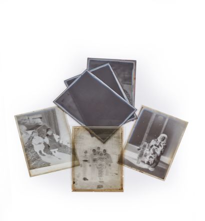 JAPAN.

Set of six glass plate negatives,...