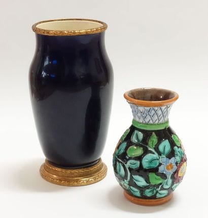 Ceramic set including a set of six porcelain...