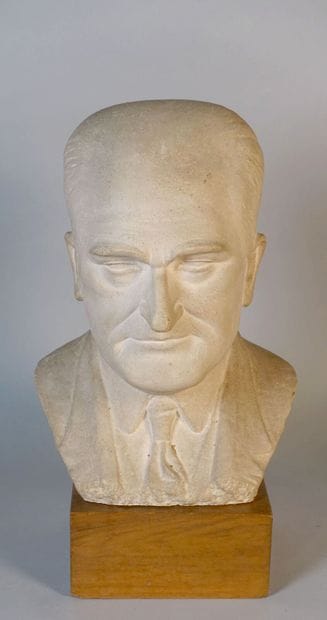 Georges SALENDRE (1890-1985).

Male bust.

Reconstituted...