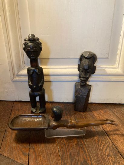 Meeting of three subjects in carved wood:...