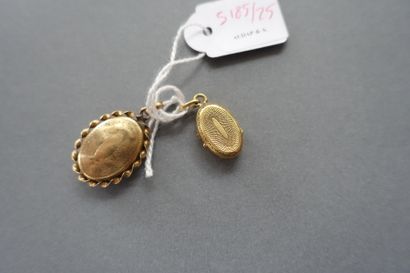 Two 750 thousandths gold medallion pendants.

Gross...