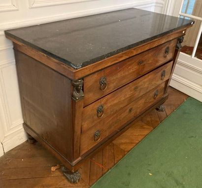 Mahogany and mahogany veneer chest of drawers...