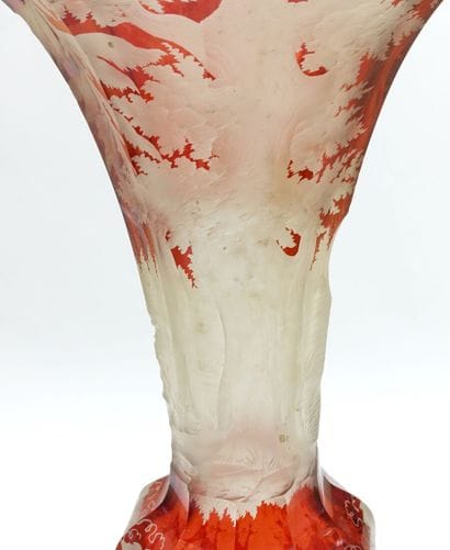 BOHEME.

Vase with sides and flared neck...