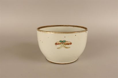 Covered porcelain pot with polychrome decoration...