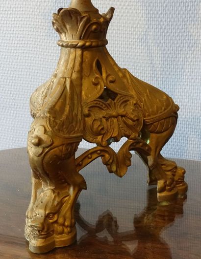 Gilded ruler mantel set consisting of an...