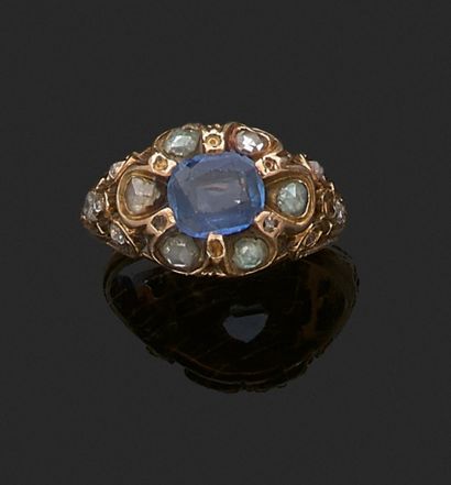 585 thousandths yellow gold ring set with...