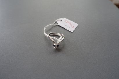 750 thousandths white gold and platinum ring...