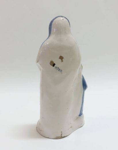 Ceramic set including a set of six porcelain...
