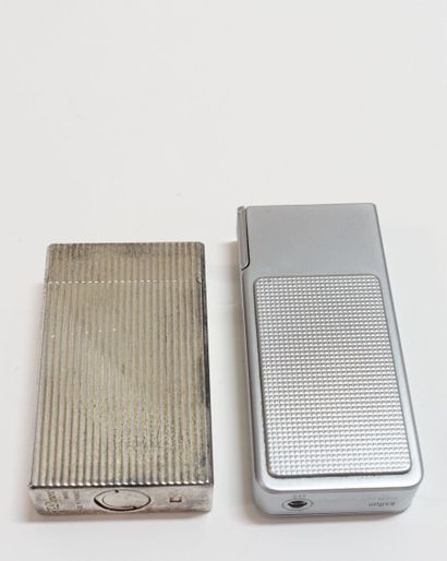 S.T. DUPONT Paris.

Lighter.

In its case,...