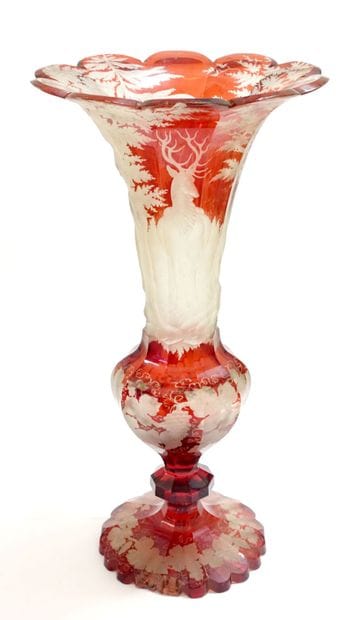 BOHEME.

Vase with sides and flared neck...