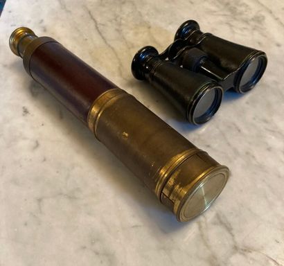 Long sights in gold metal and exotic wood.

Length...