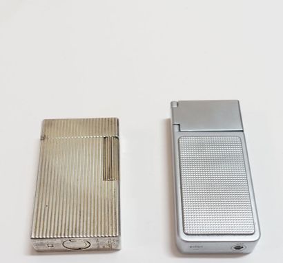 S.T. DUPONT Paris.

Lighter.

In its case,...