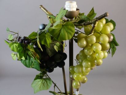 Lampadaire « grappes de raisin ».

Haut....